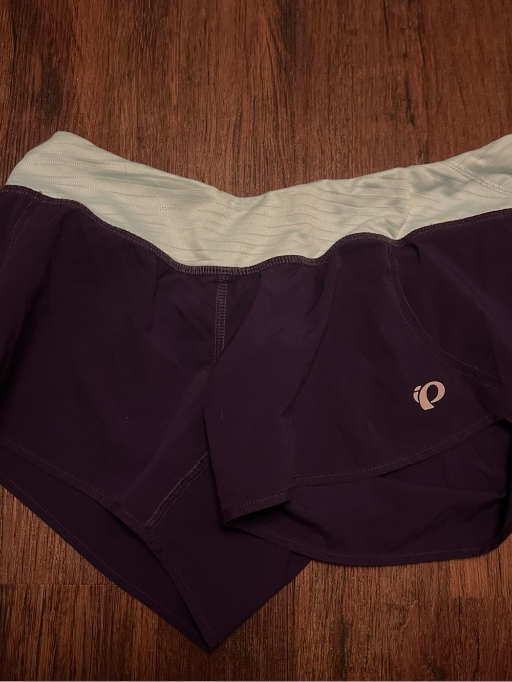 Pearl Izumi Black Shorts with Light Mint Waistband